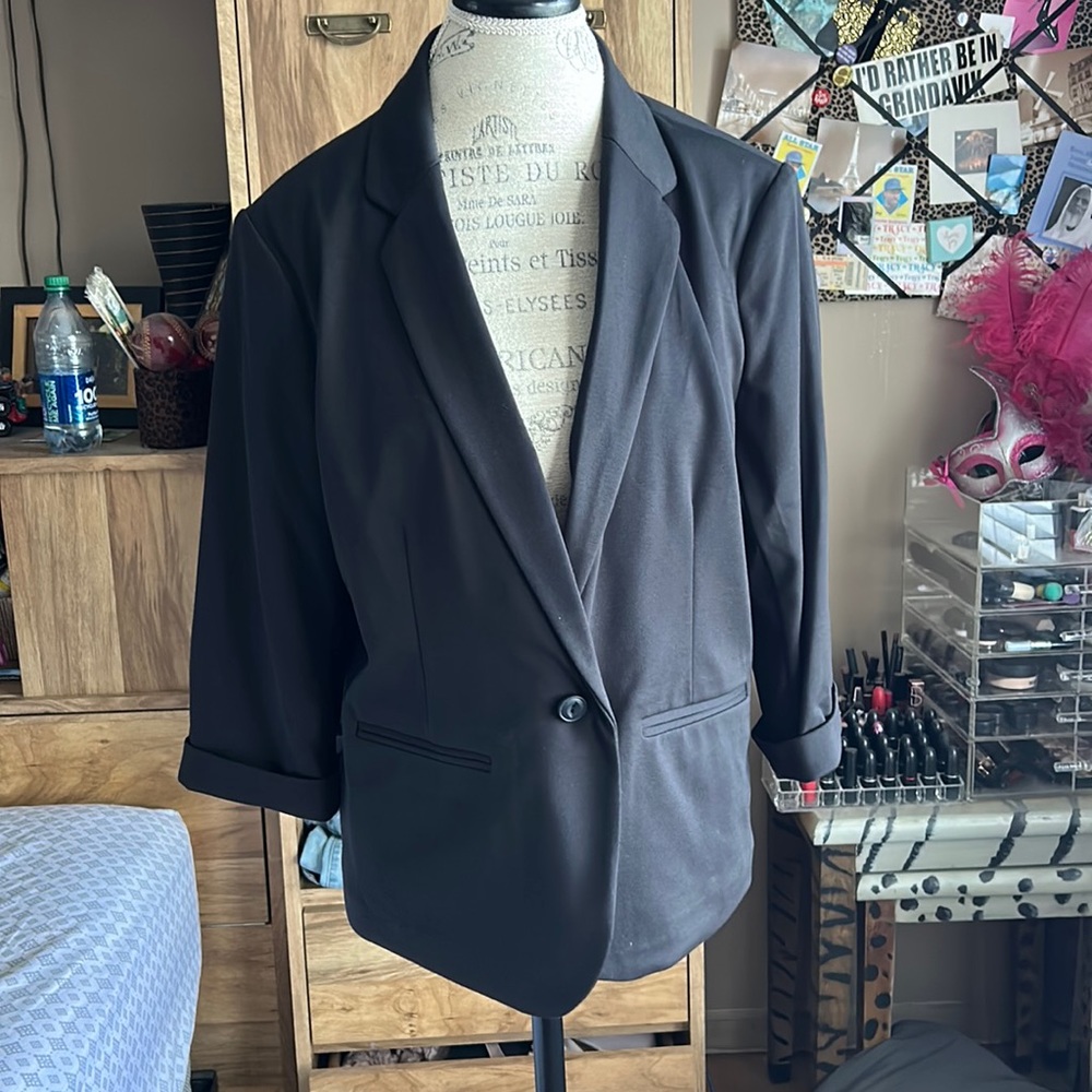 LC Lauren Conrad Black Tailored Single-Button Blazer